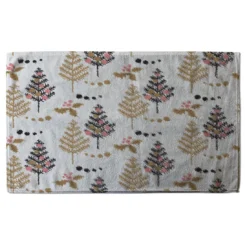 Christmas Tree, Holly Leaf Pattern (Bath Towel)